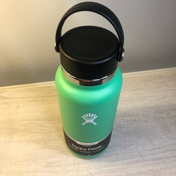 NWT Green Hydro Flask Water Bottle 32oz - Picture 3 of 6